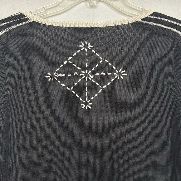 Indigenous One Weave women hand loomed Peruvian alpaca & wool blend sweater - Picture 9 of 13